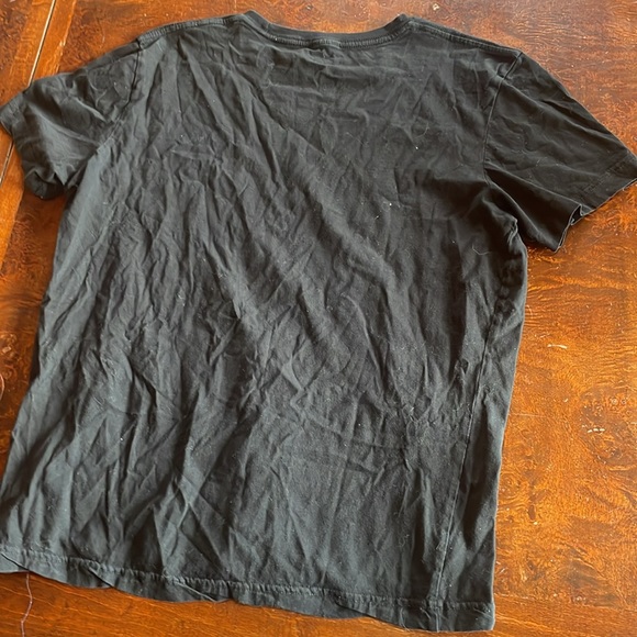 H&M T-Shirt - Picture 2 of 3